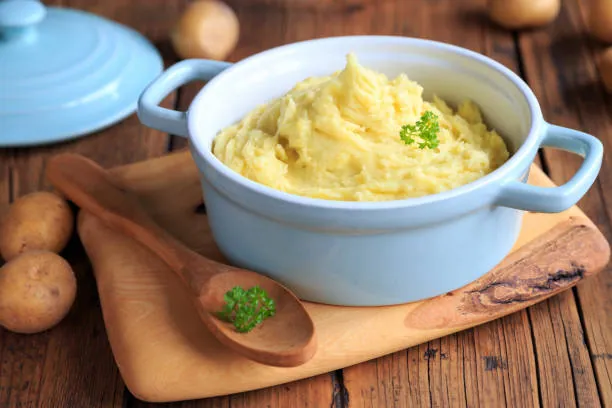 7 Substitutes for Milk in Instant Mashed Potatoes